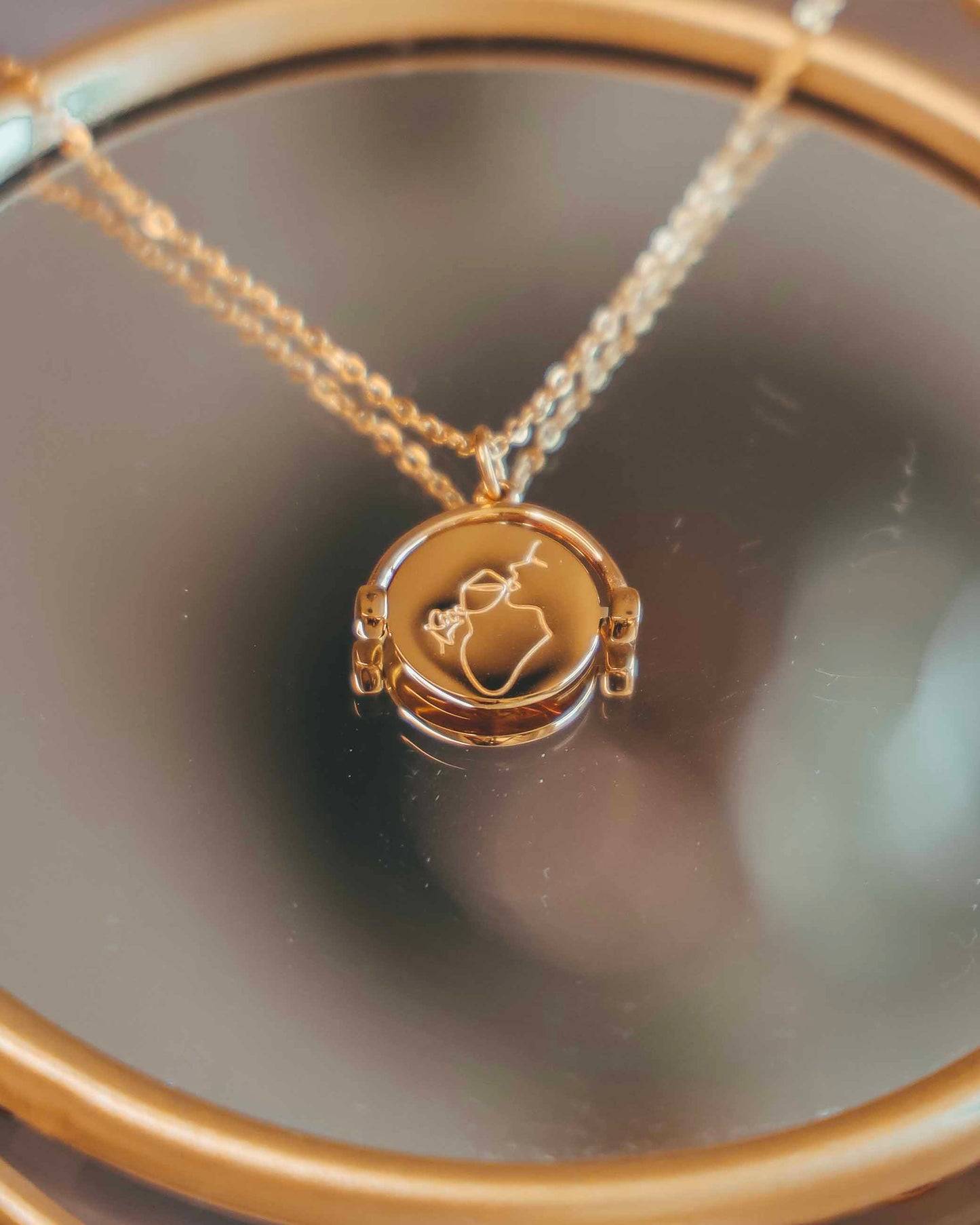 Dvostranska verižica "But first me" (zlata, srebna, rose gold)
